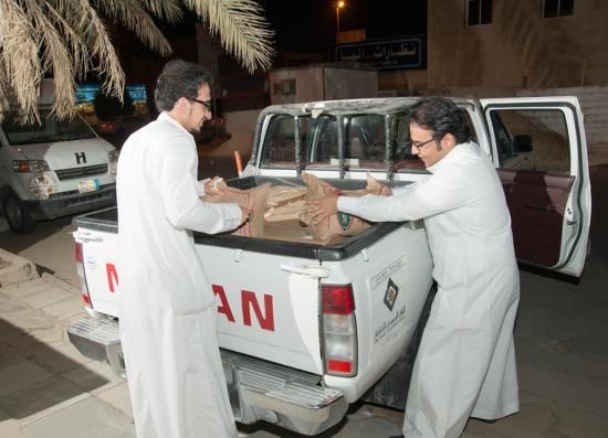  حفل تكريم موظفي البنك المشاركين في حملتي سلال الخير وكسوة العيد الخيرية