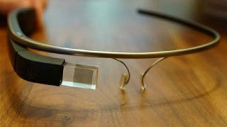 الأول من نوعه في السعودية والشرق الأوسط .. بنك سعودي يطلق تطبيقه على نظارات غوغل